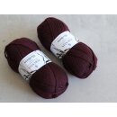 Peruvian Highland Wool 382 Dark Bordeaux