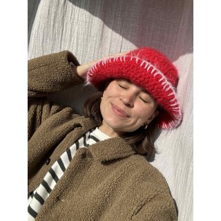 HOLLY HAT