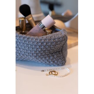 Knitted Clutch