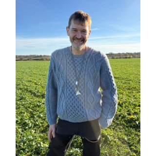 "Dagmar Sweater Man"