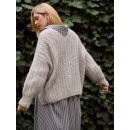 "Laine Magazine - Issue 29 - Damson"