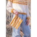 "SHINE! - Knitting with Beads" by Pope Vergara